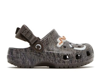 Anwar Carrots x Clog Kids “Jord – Espresso”