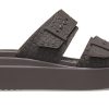 Crocs (WMNS) 2 stropper Brooklyn “Brown” 208667-206